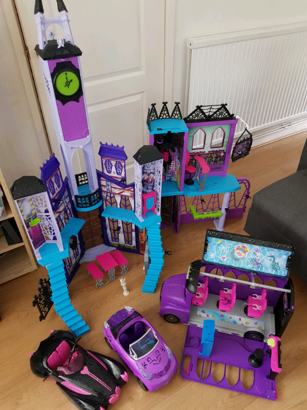 monster high school bus